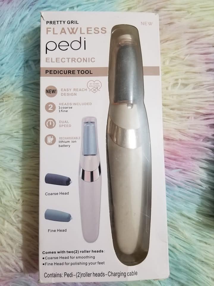 الجهاز الذكي للقدمين _ Finishing Touch Flawless™ Pedi Electronic Pedicure Tool